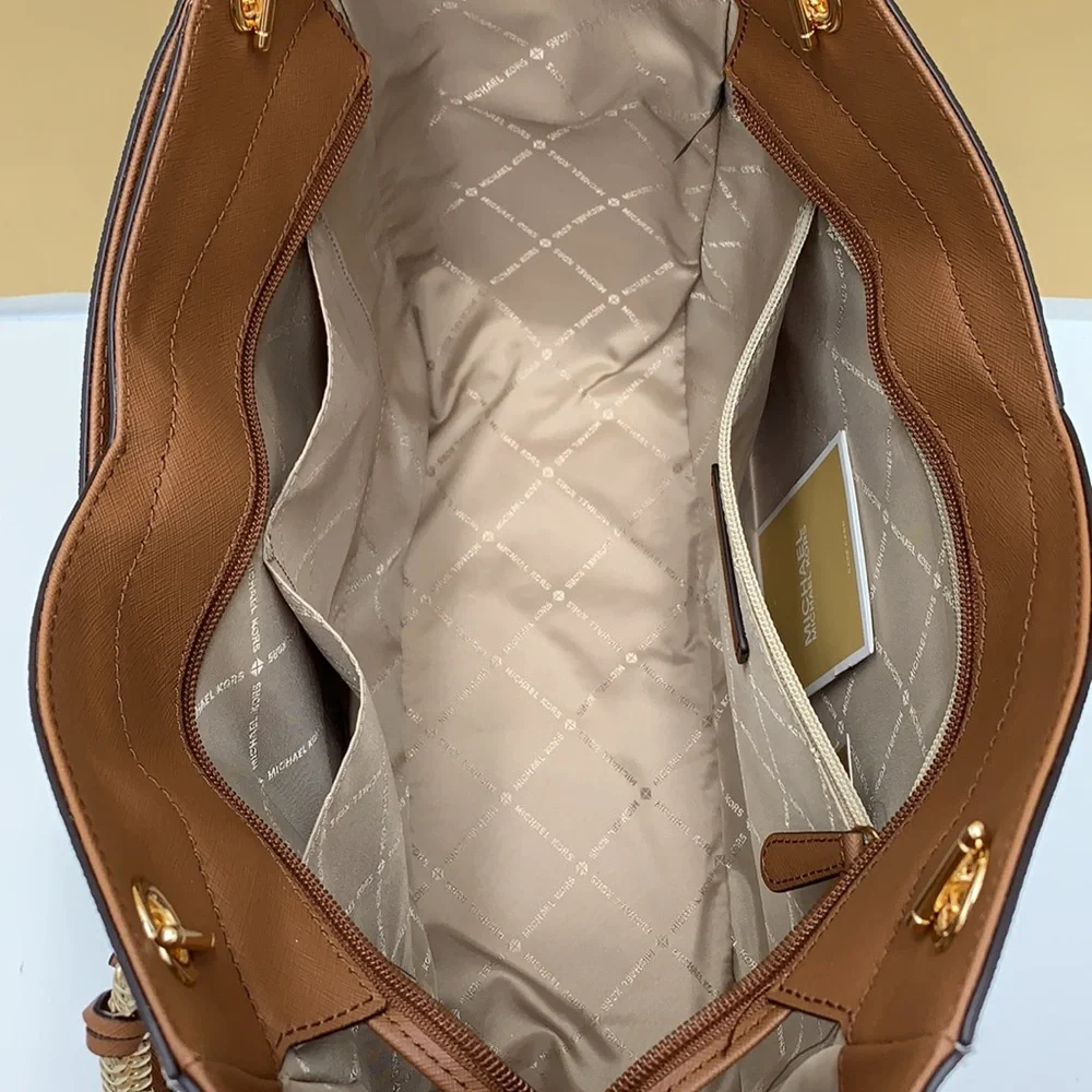 MICHAEL KORS LARGE X CHAIN SHOULDER TOTE BAG VANILLA SIGNATURE - Picture 10 of 16